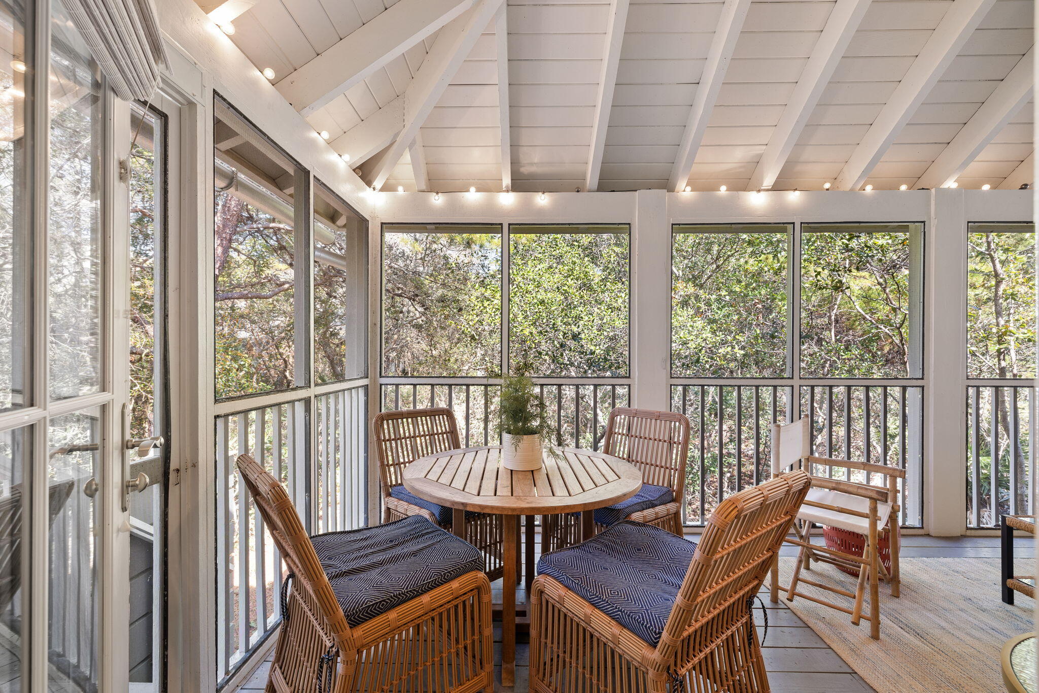 MAGNOLIA COTTAGES - Residential