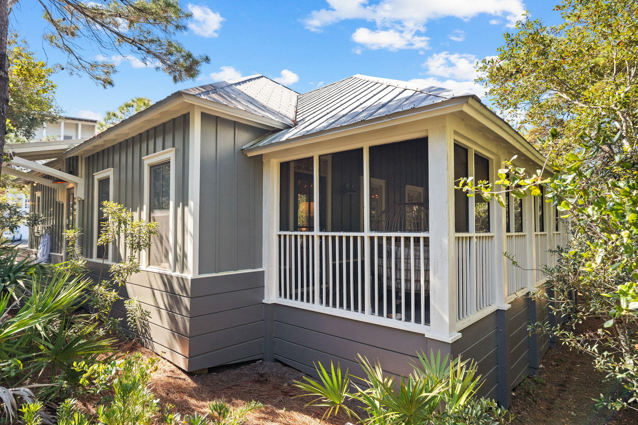 MAGNOLIA COTTAGES - Residential