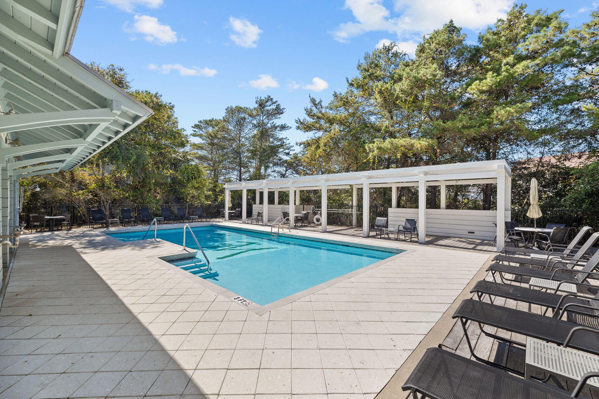 MAGNOLIA COTTAGES - Residential