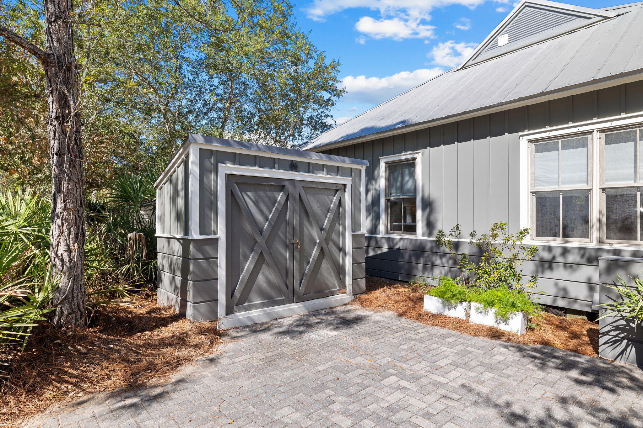 MAGNOLIA COTTAGES - Residential