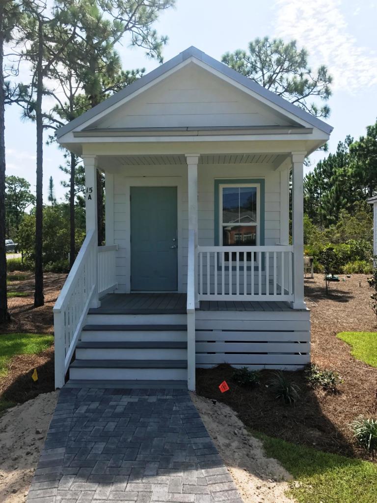 MACK BAYOU PARK - Residential Lease