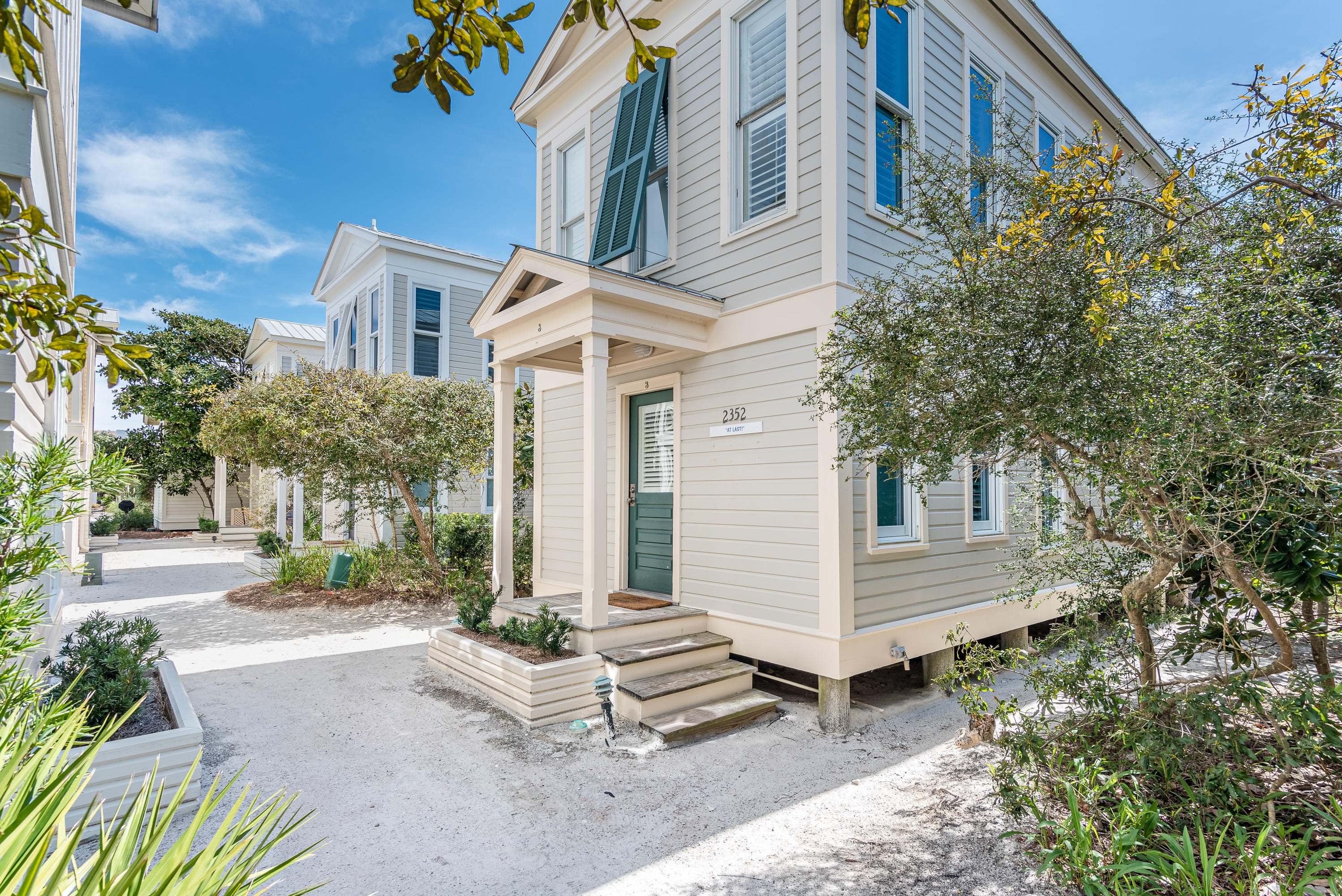 SEASIDE 16 - Residential
