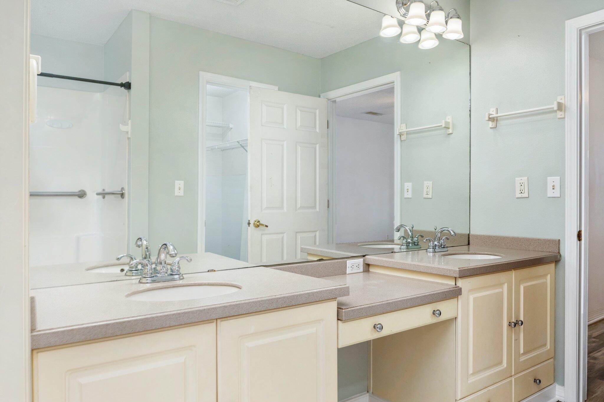 2505 - Auburn & Garden City - Residential