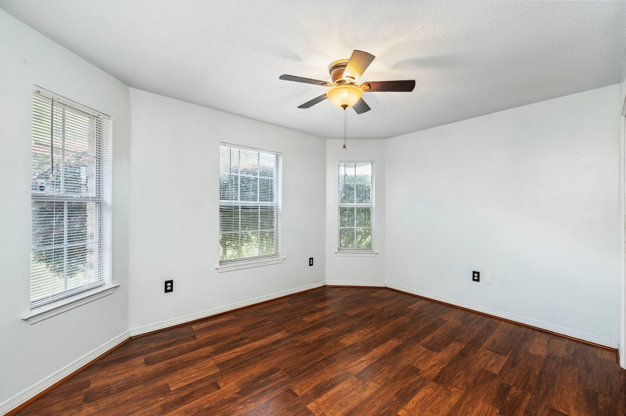 2505 - Auburn & Garden City - Residential
