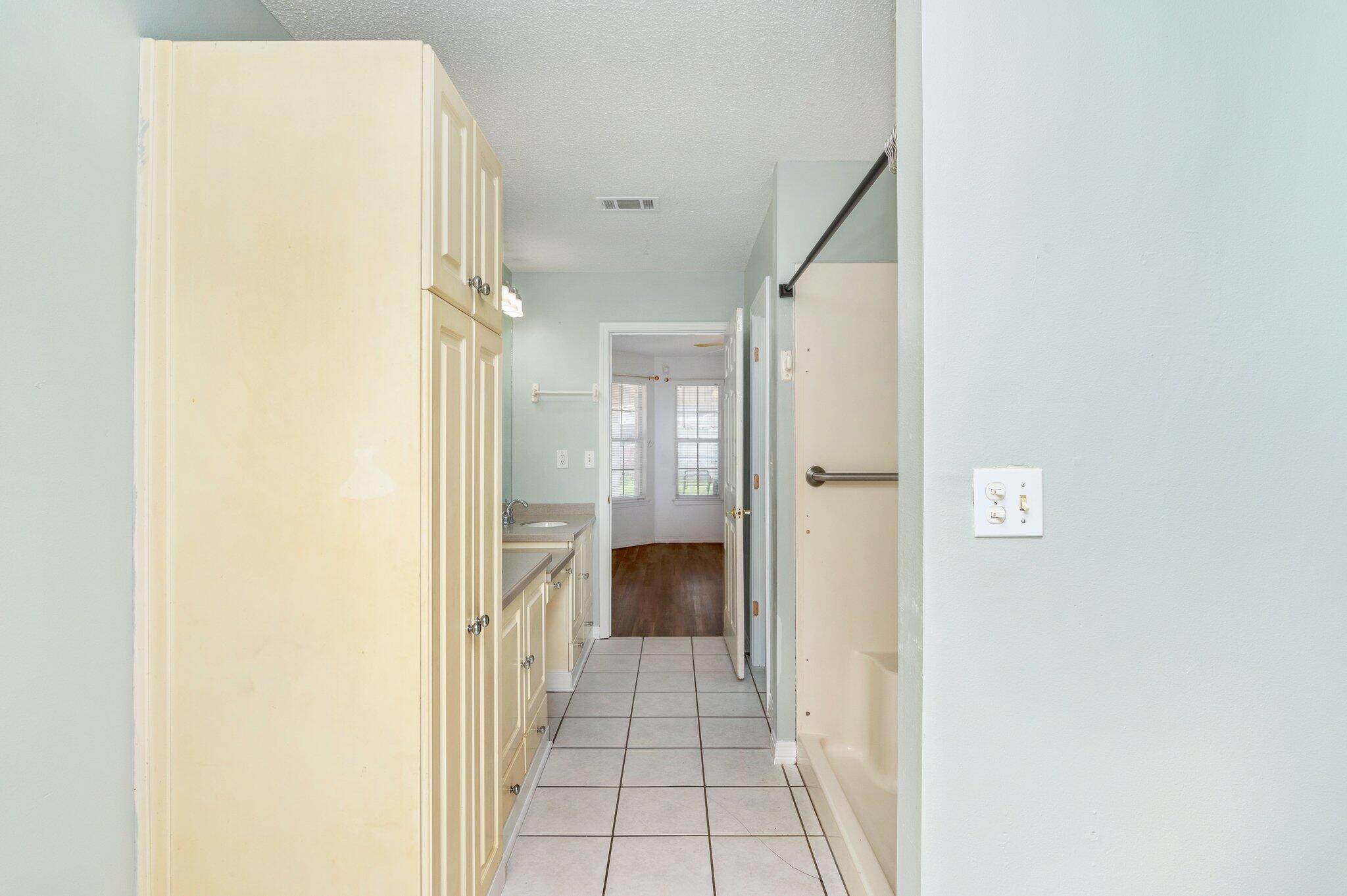 2505 - Auburn & Garden City - Residential