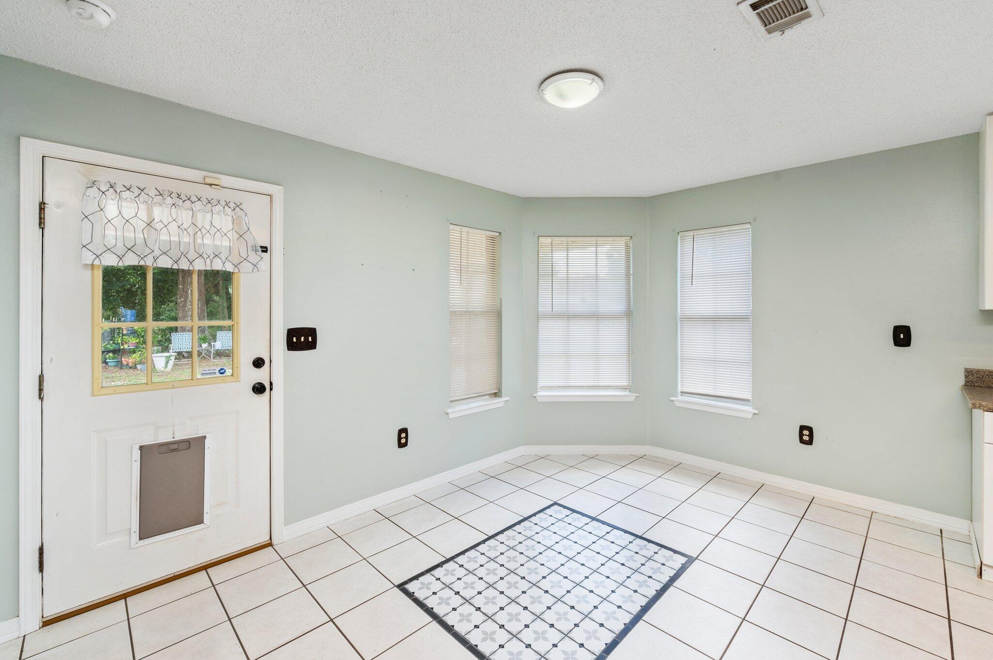 2505 - Auburn & Garden City - Residential