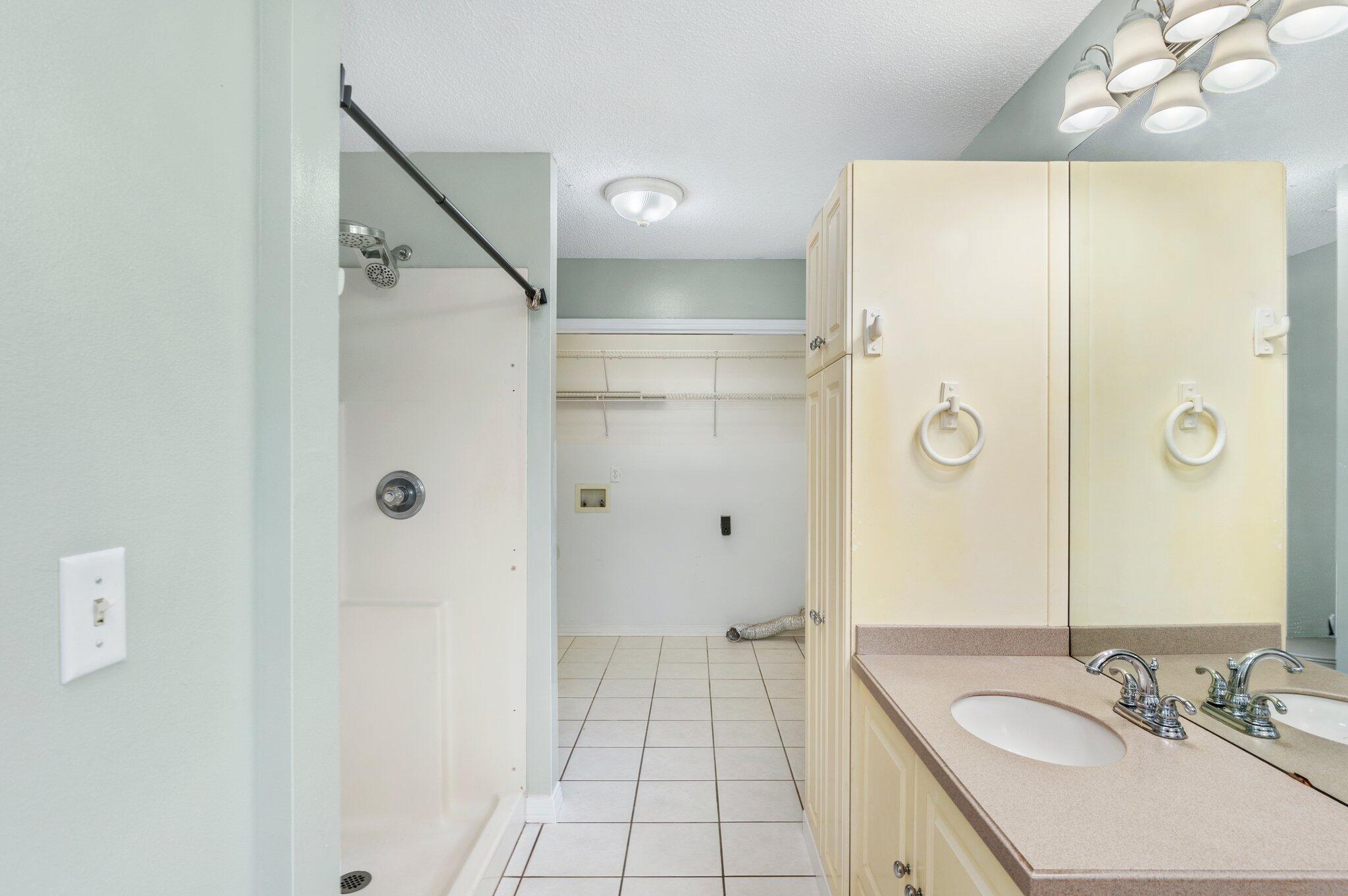 2505 - Auburn & Garden City - Residential