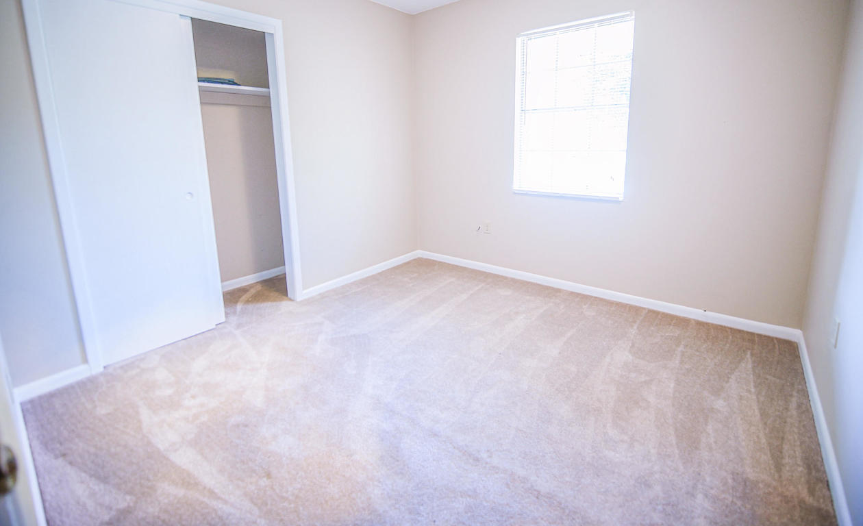 EDGE WATER VILLAGE NORTH - Residential Lease