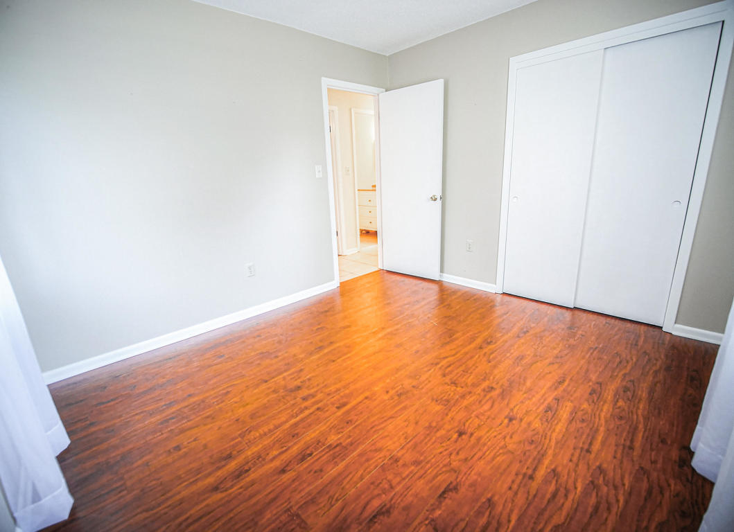 EDGE WATER VILLAGE NORTH - Residential Lease