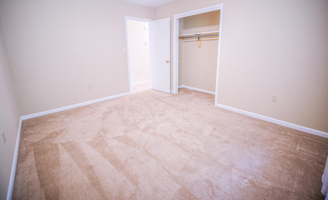 EDGE WATER VILLAGE NORTH - Residential Lease