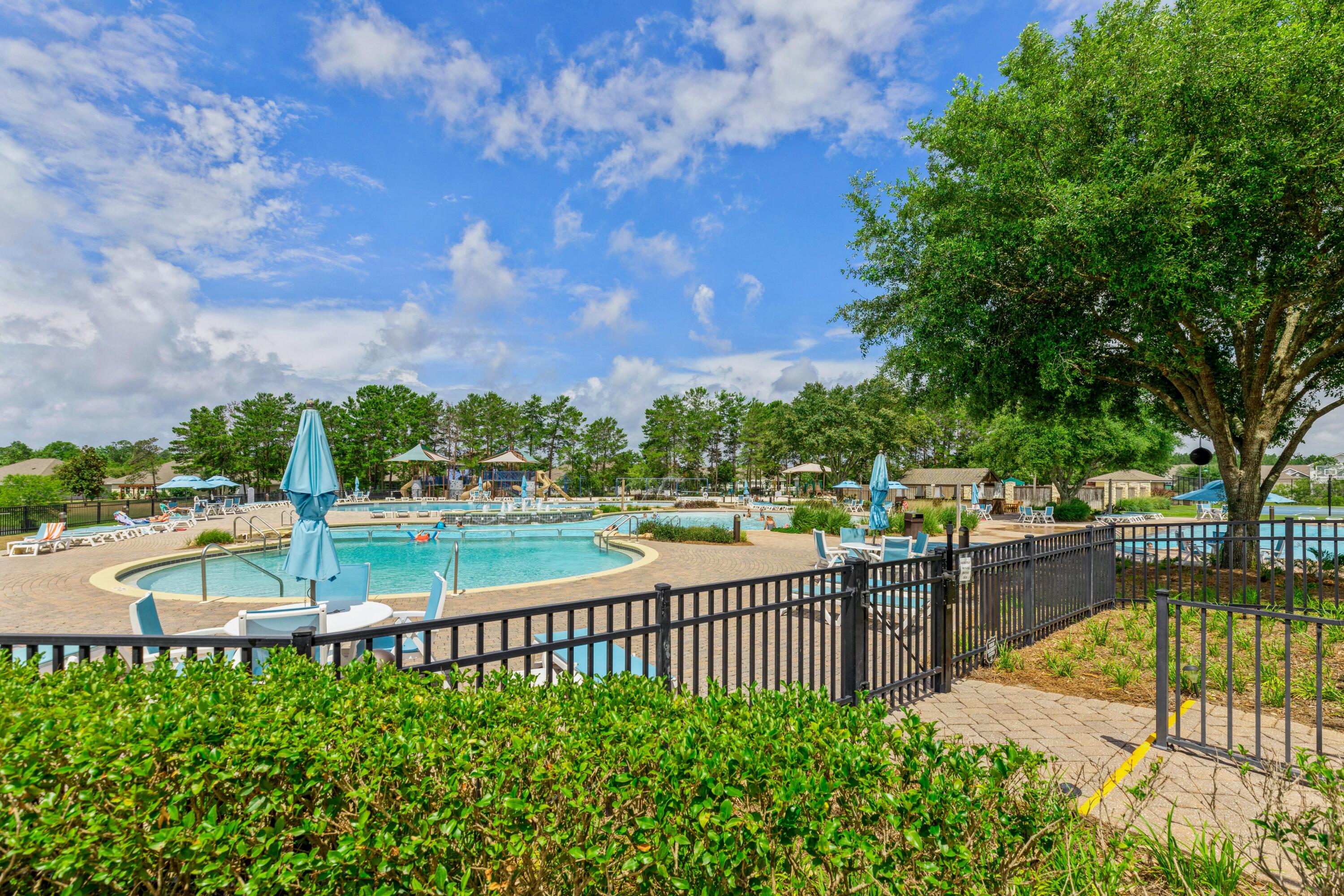 HAMMOCK BAY - Residential