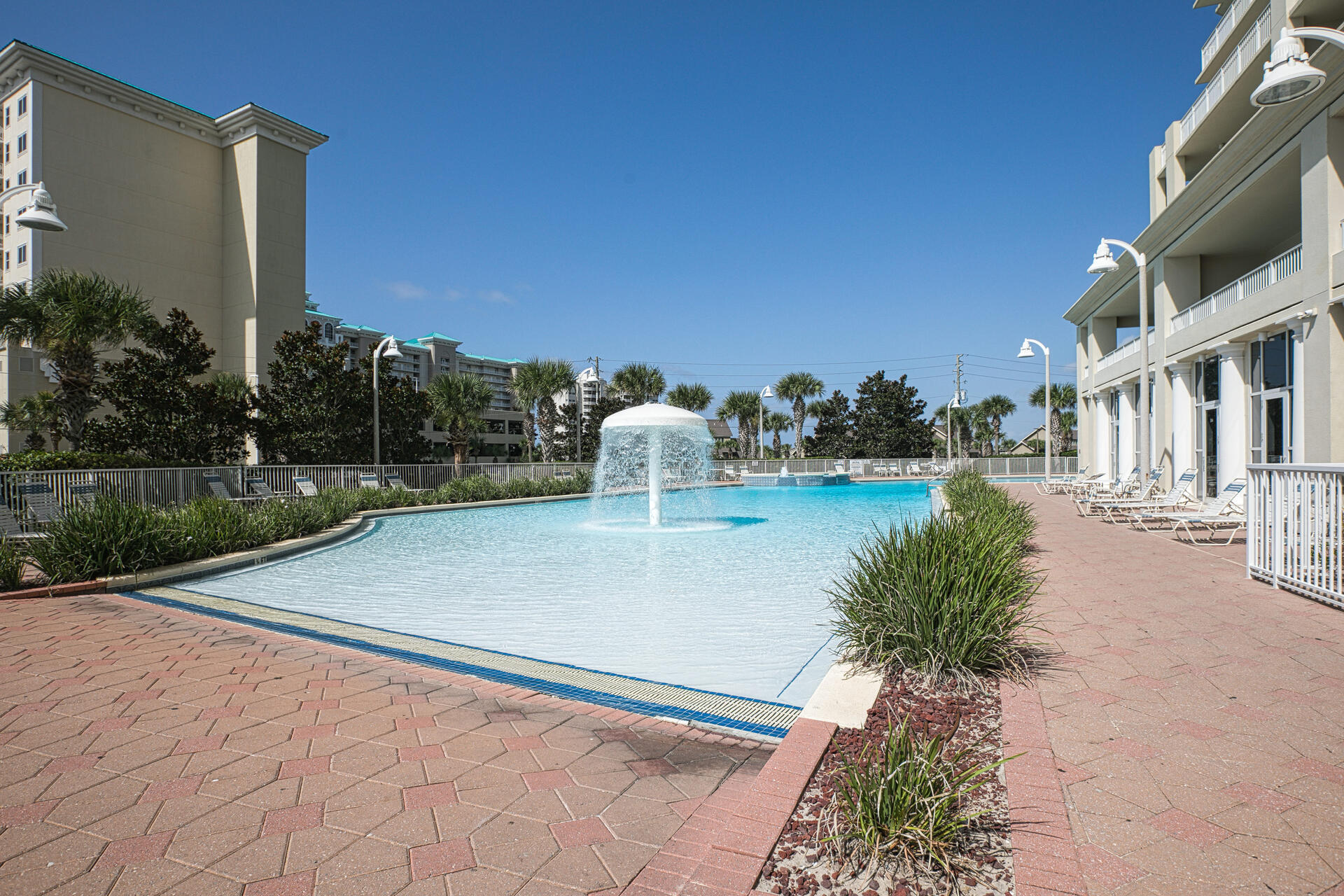ARIEL DUNES I - Residential