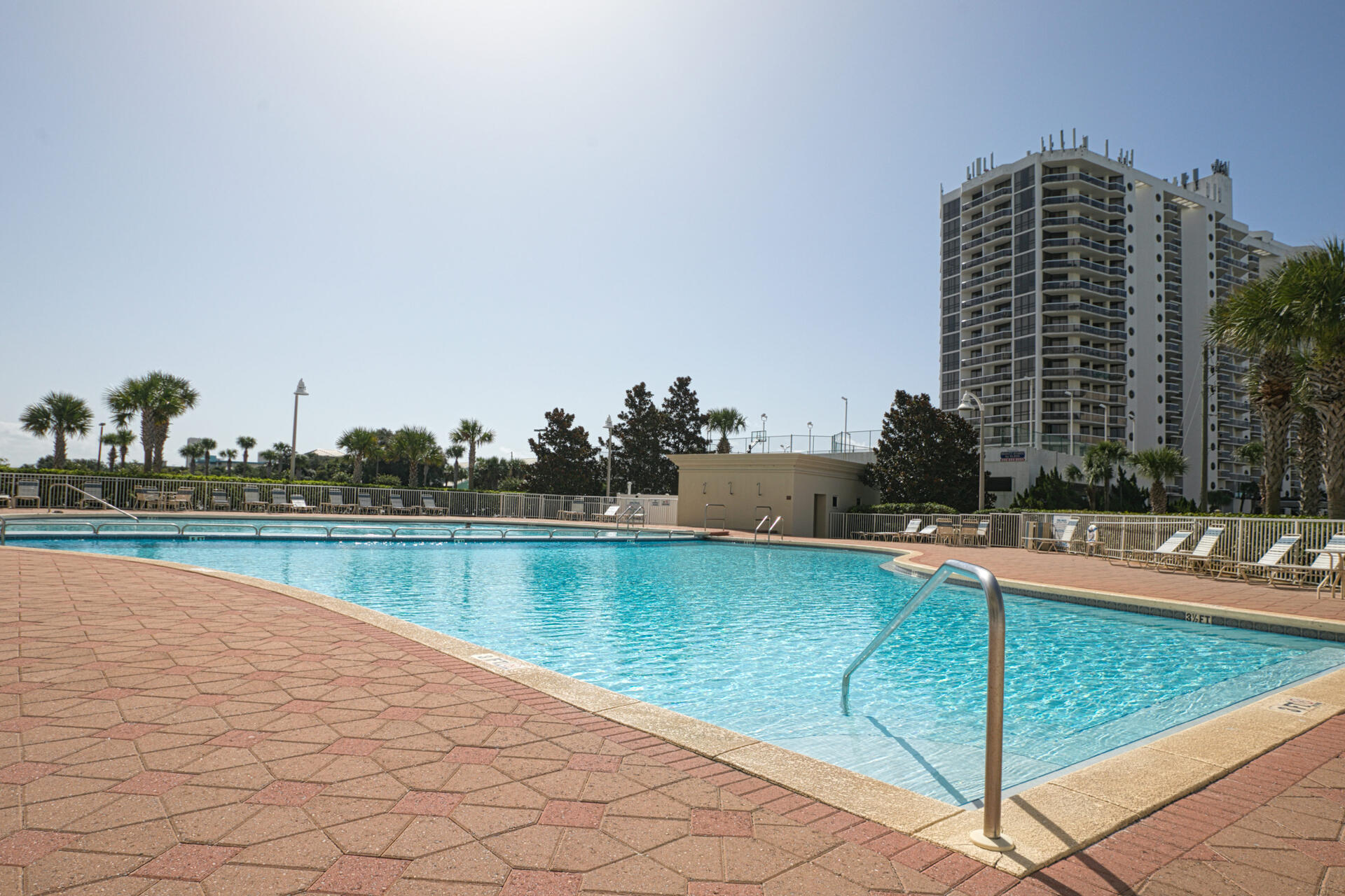 ARIEL DUNES I - Residential