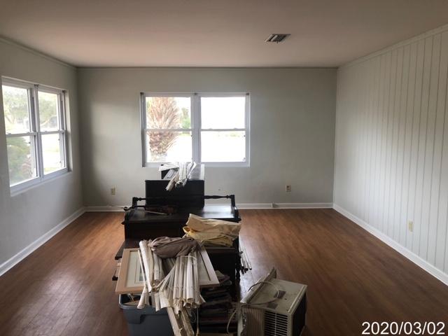 CRYSTAL BEACH - Residential Lease