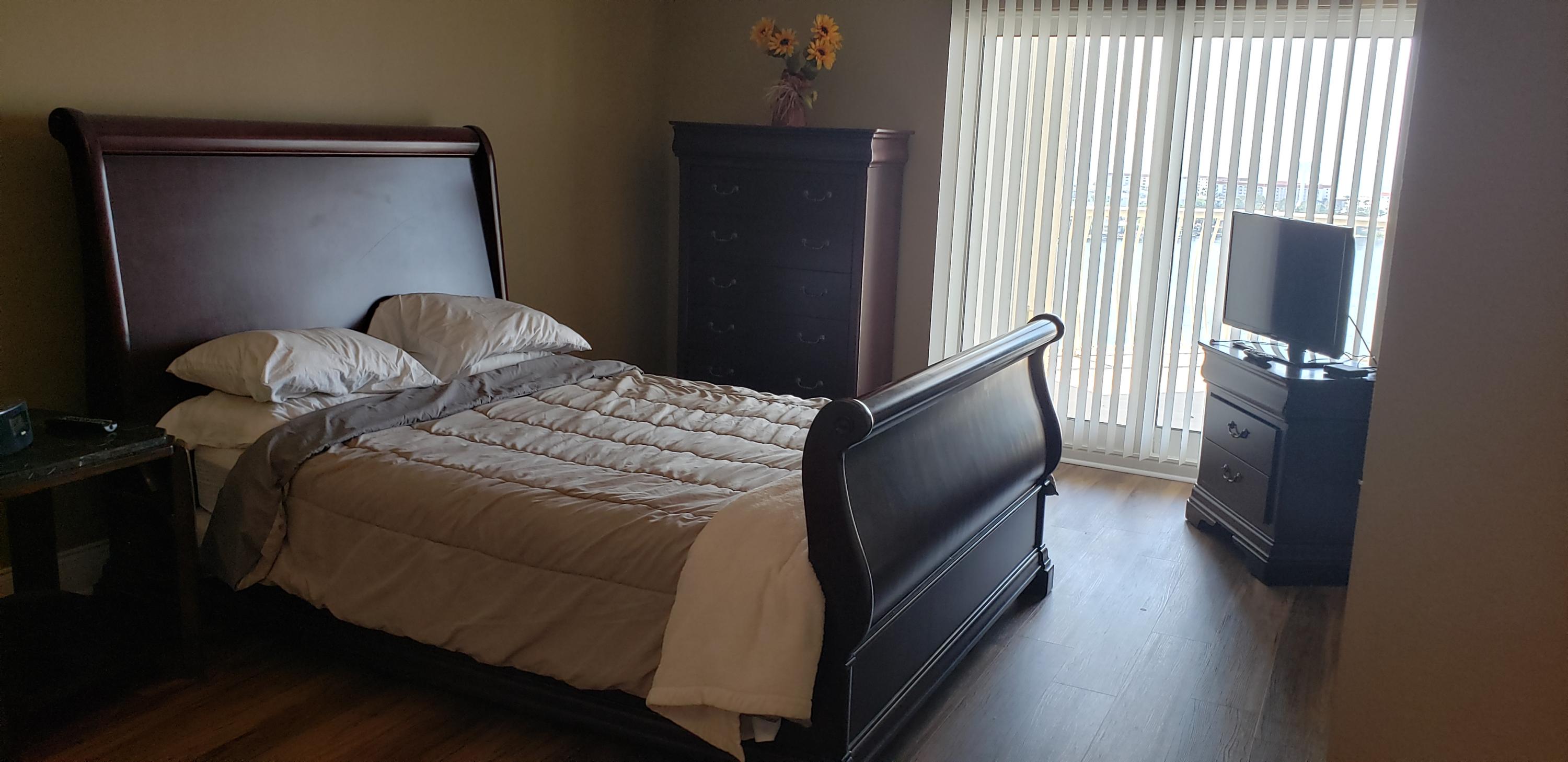 PRESIDIO YACHT CLUB - Residential Lease