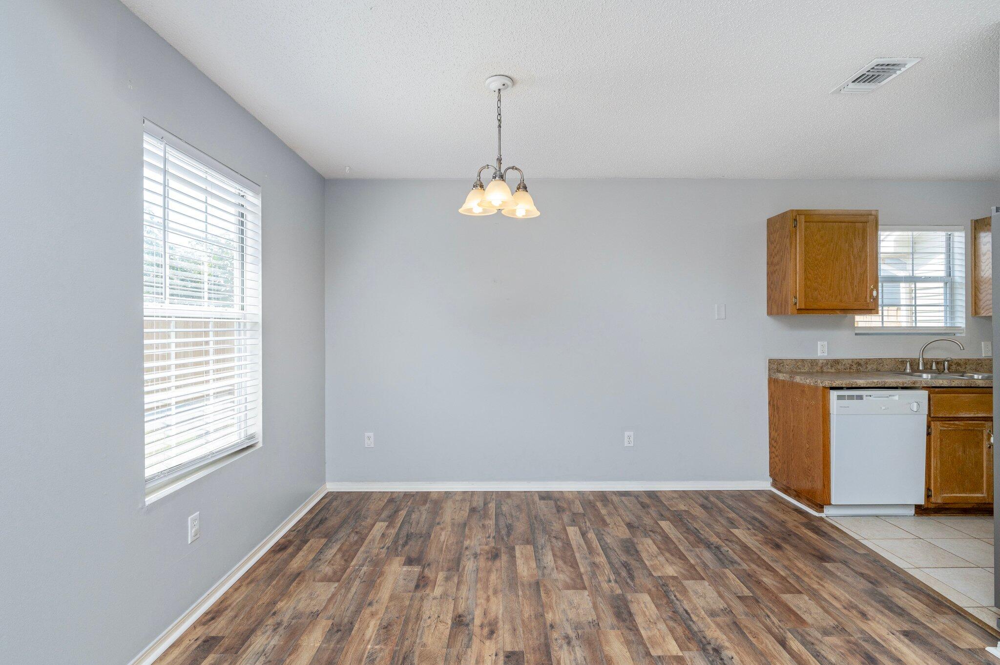 CARDINAL ESTATES - Residential Lease