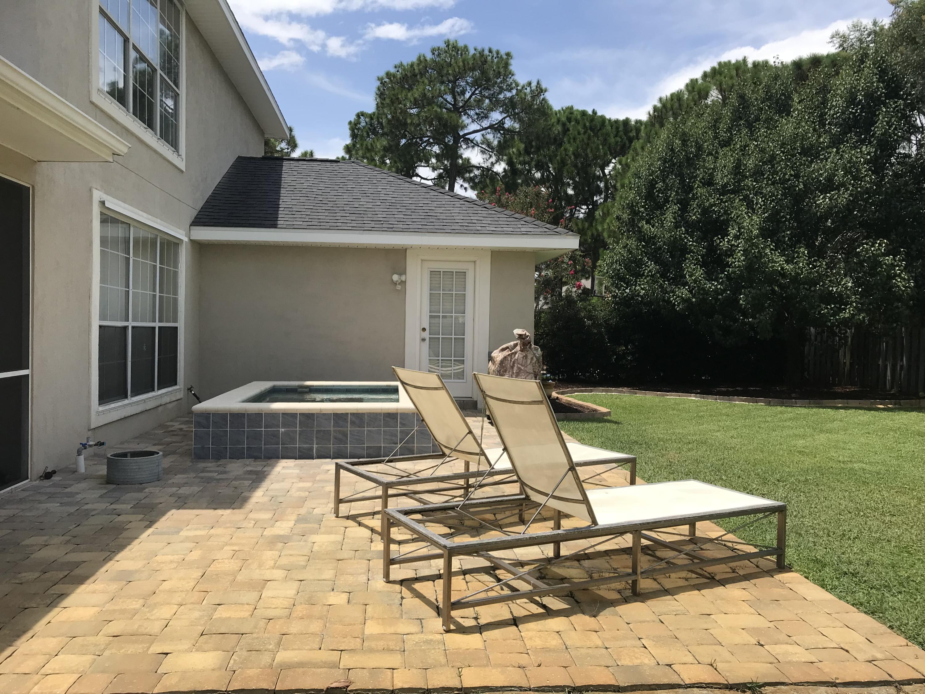 EMERALD LAKES PH 1 - Residential Lease