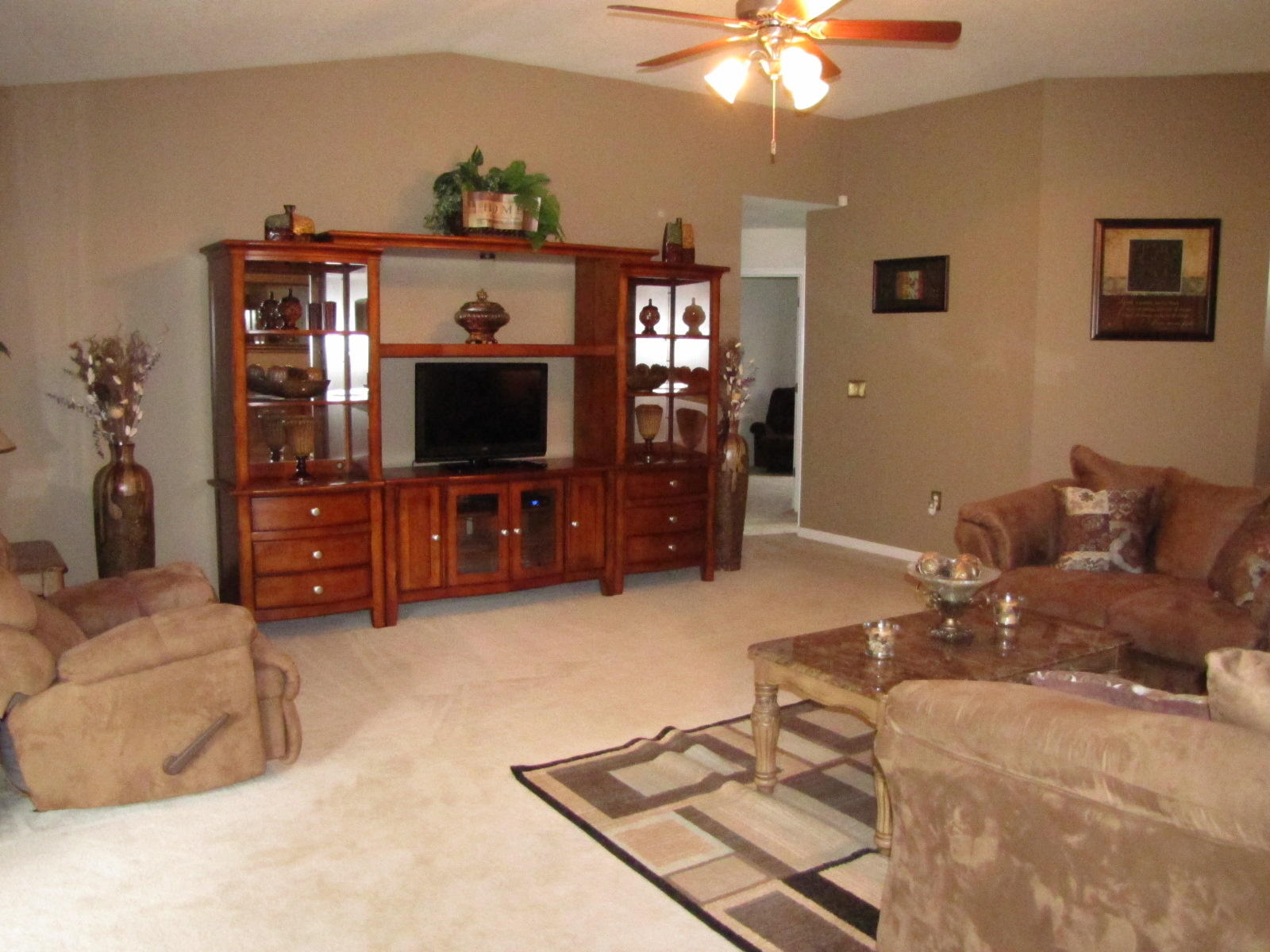 SILVER SPRINGS EST - Residential Lease