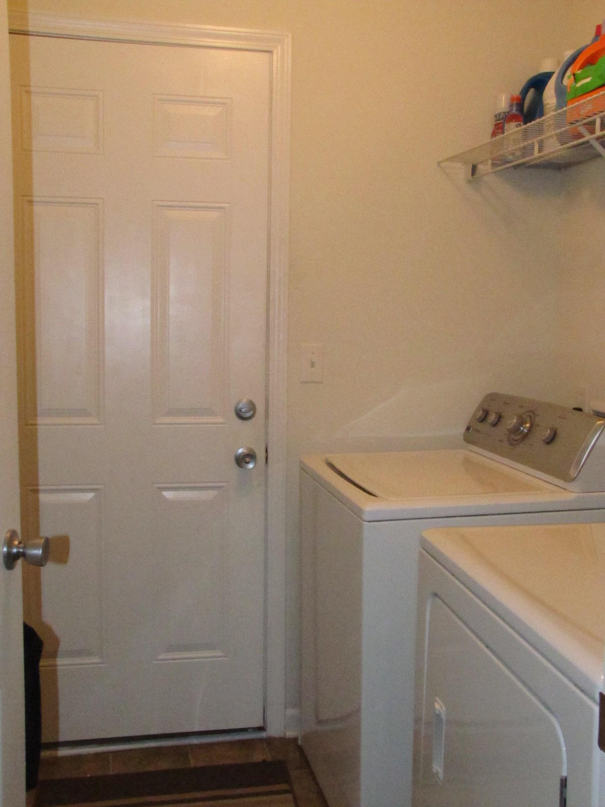 SILVER SPRINGS EST - Residential Lease