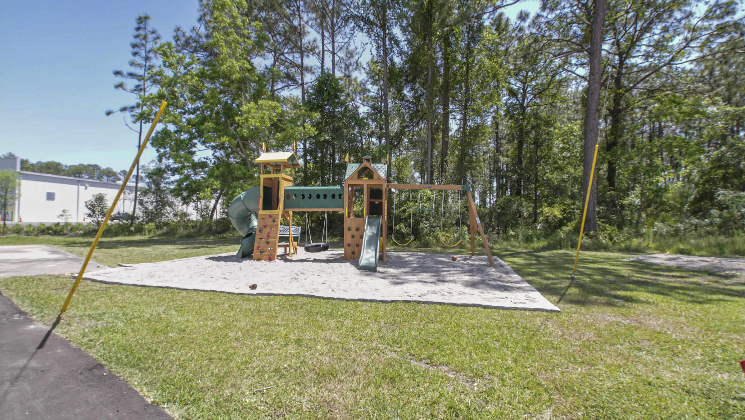 NO RECORDED SUBDIVISION - Residential Lease
