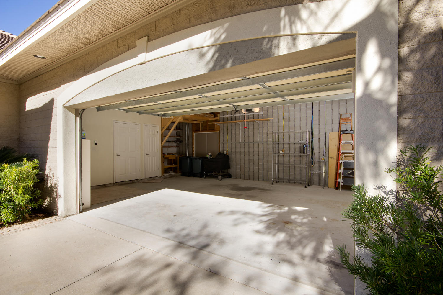 BOTANY BAYOU - Residential