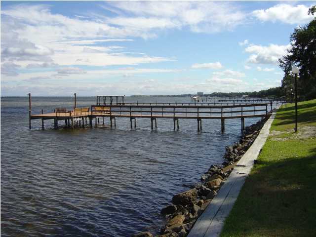 MOSSEY COVE T/H - Residential Lease