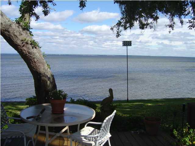 MOSSEY COVE T/H - Residential Lease