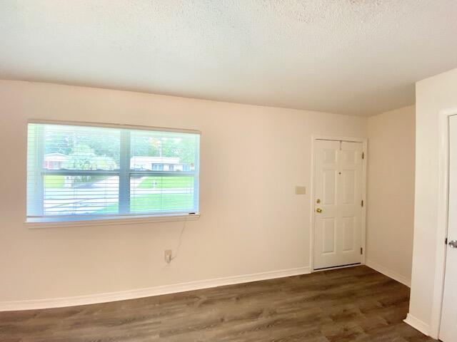 OAKLAND HEIGHTS - Residential Lease