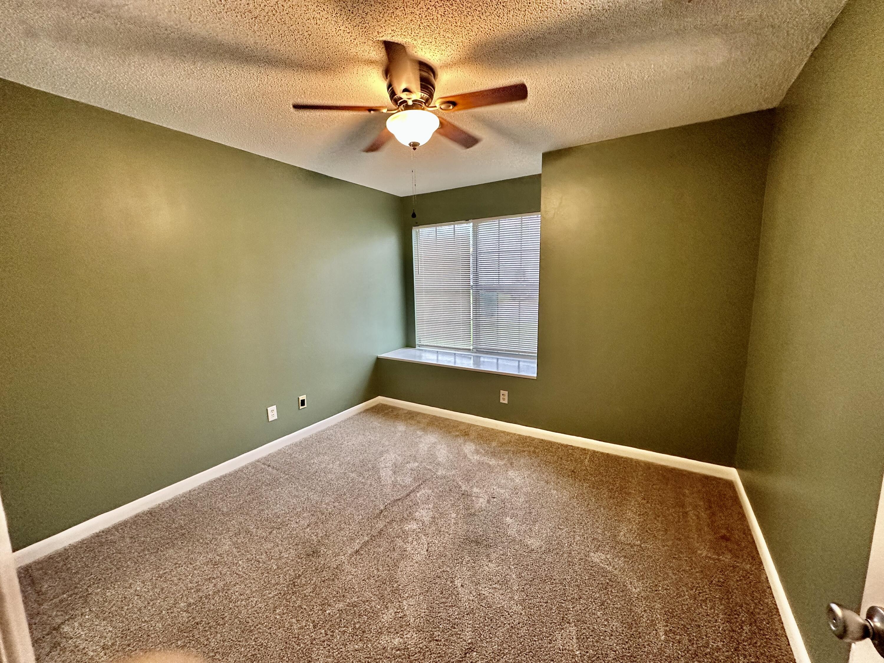 YORKTOWN AT WILLOW BEND - Residential Lease
