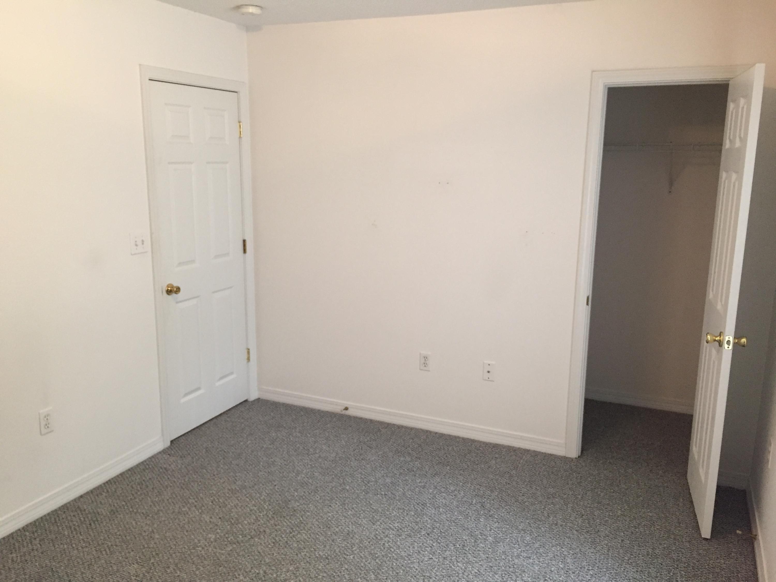 OAKDALE MINI FARMS - Residential Lease