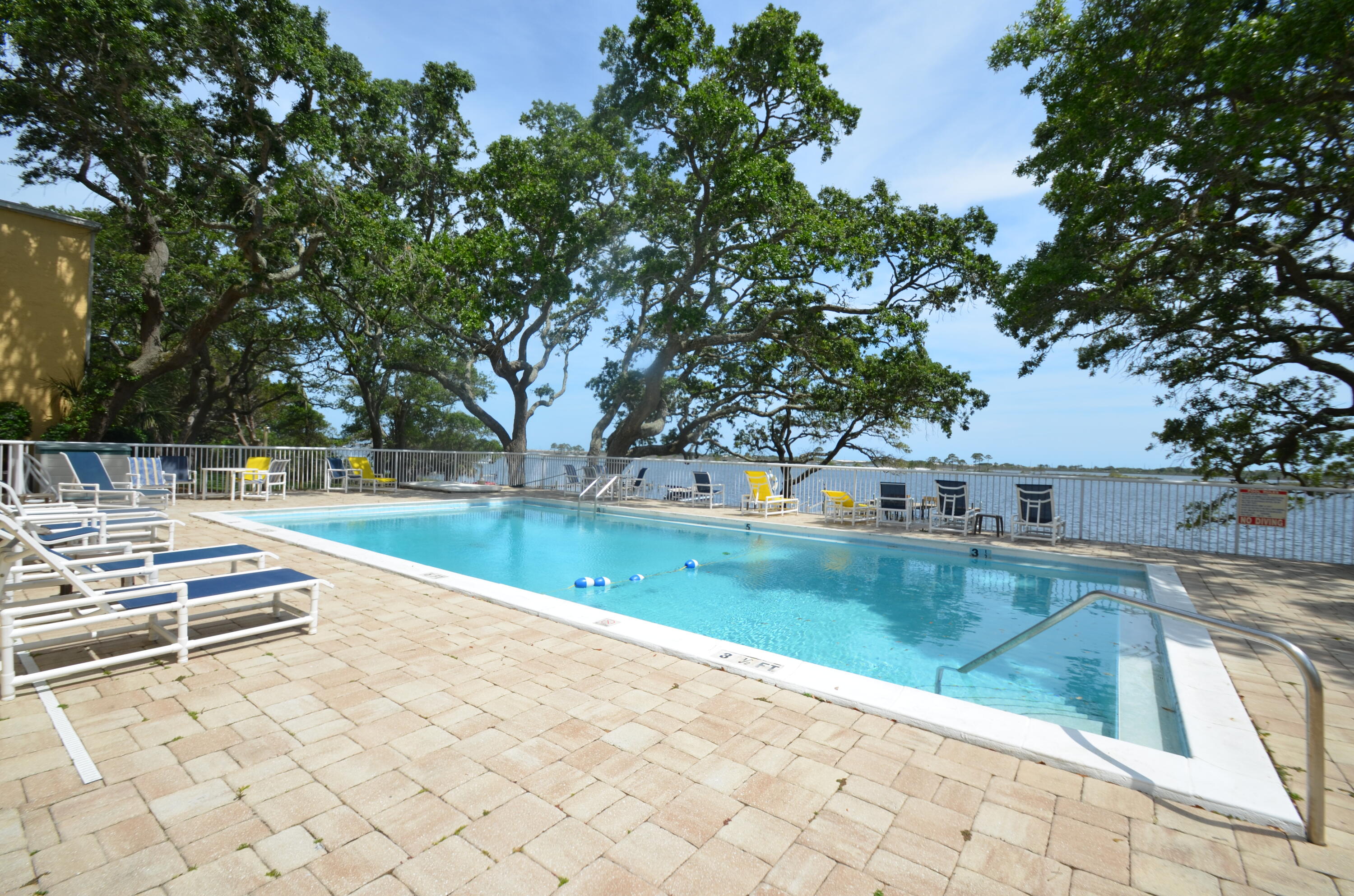 CEDARS CONDO - Residential Lease
