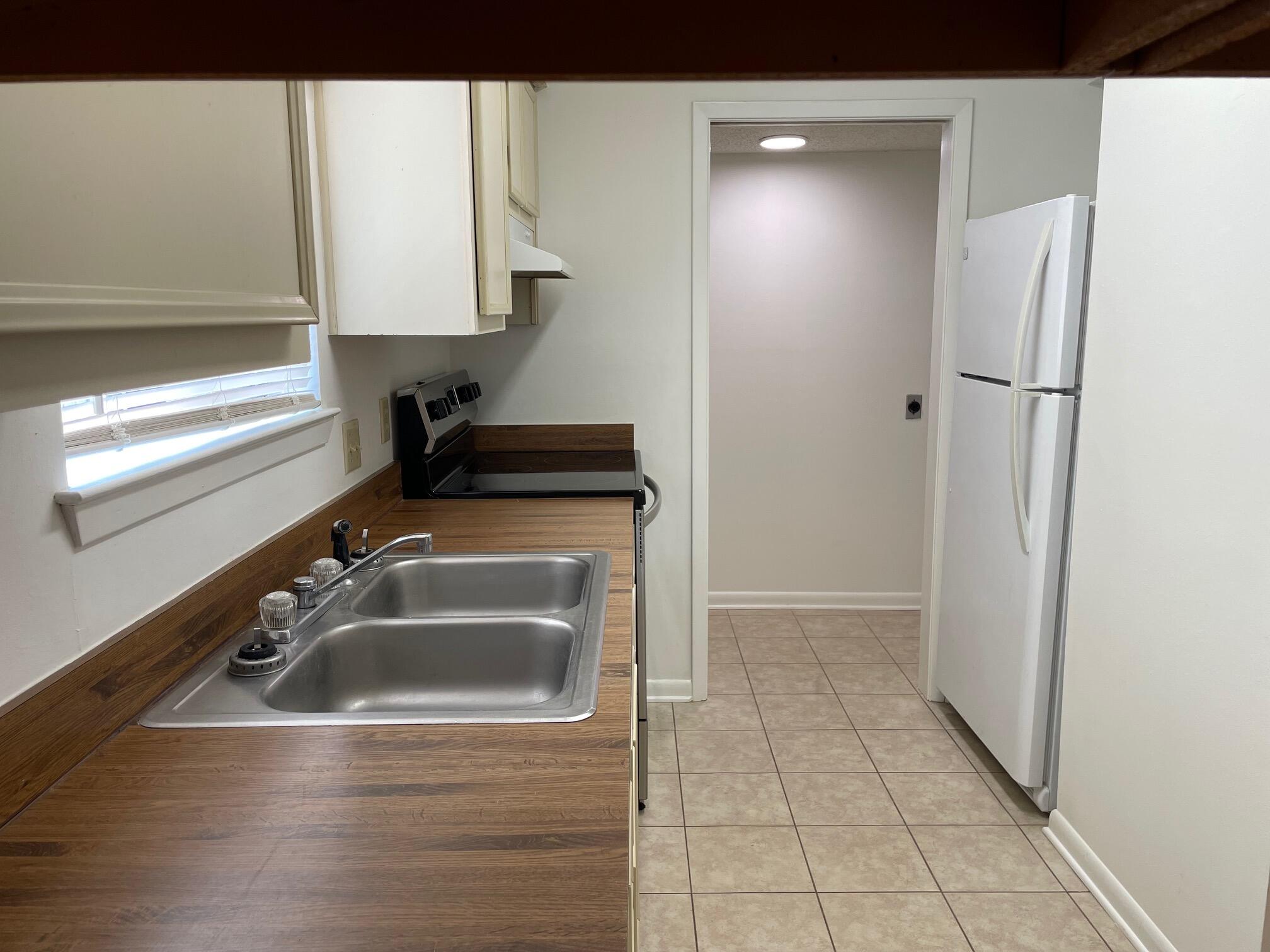 UNRECORDED SUBDIVISION - Residential Lease