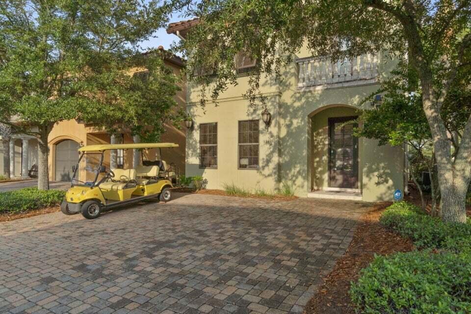 VILLA LAGO - Residential Lease