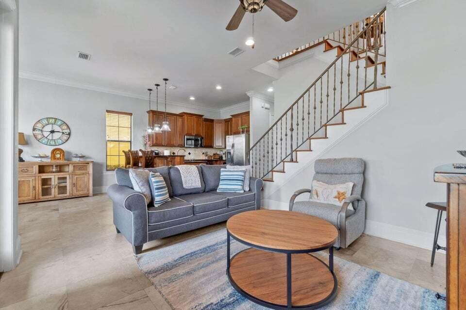 VILLA LAGO - Residential Lease