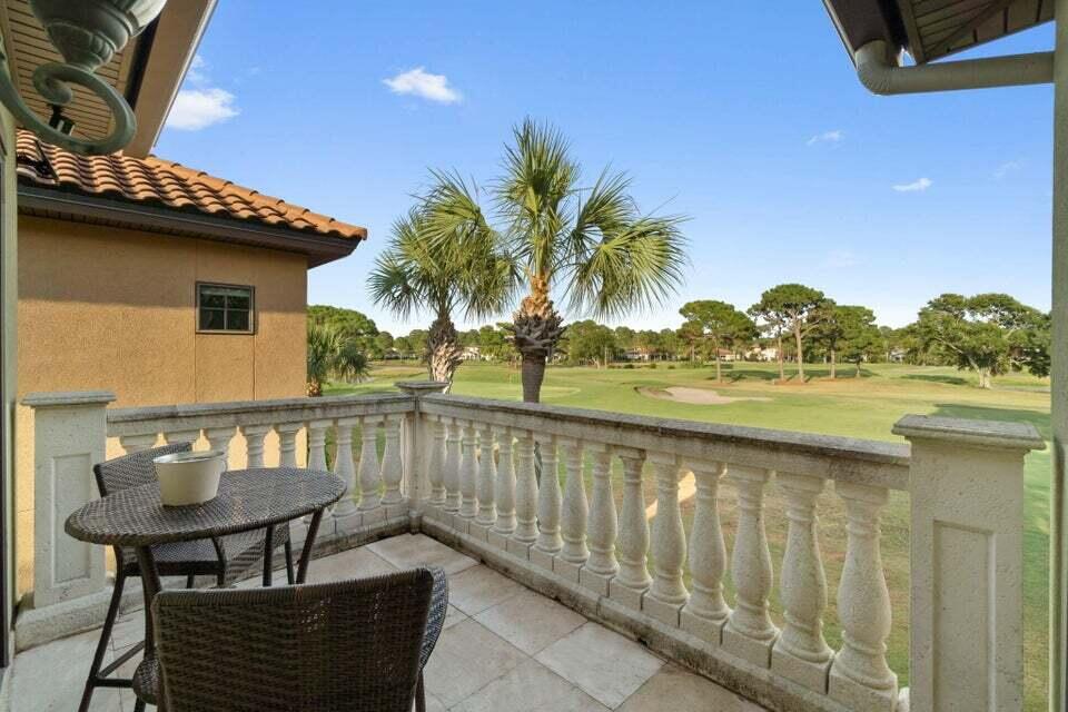 VILLA LAGO - Residential Lease