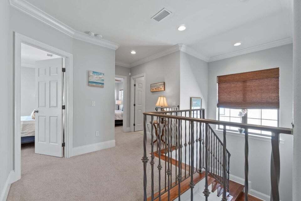 VILLA LAGO - Residential Lease