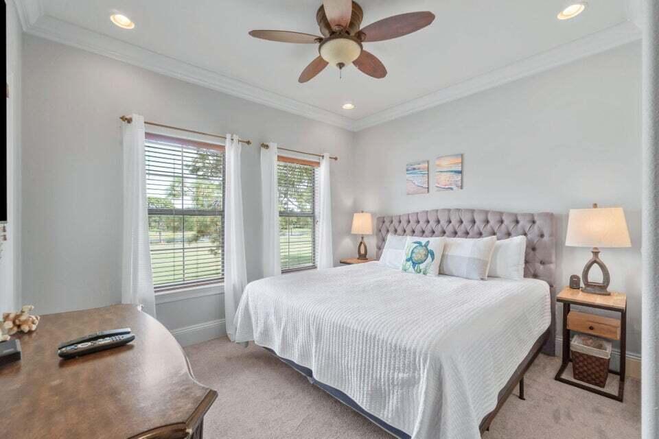 VILLA LAGO - Residential Lease