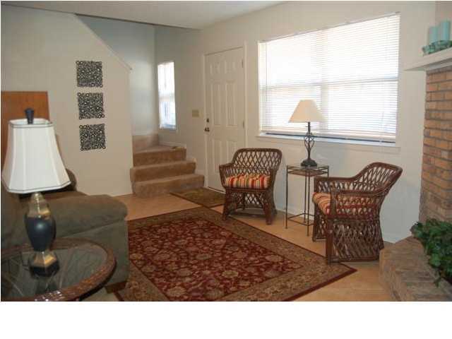 OAK TREE MANOR - Residential Lease