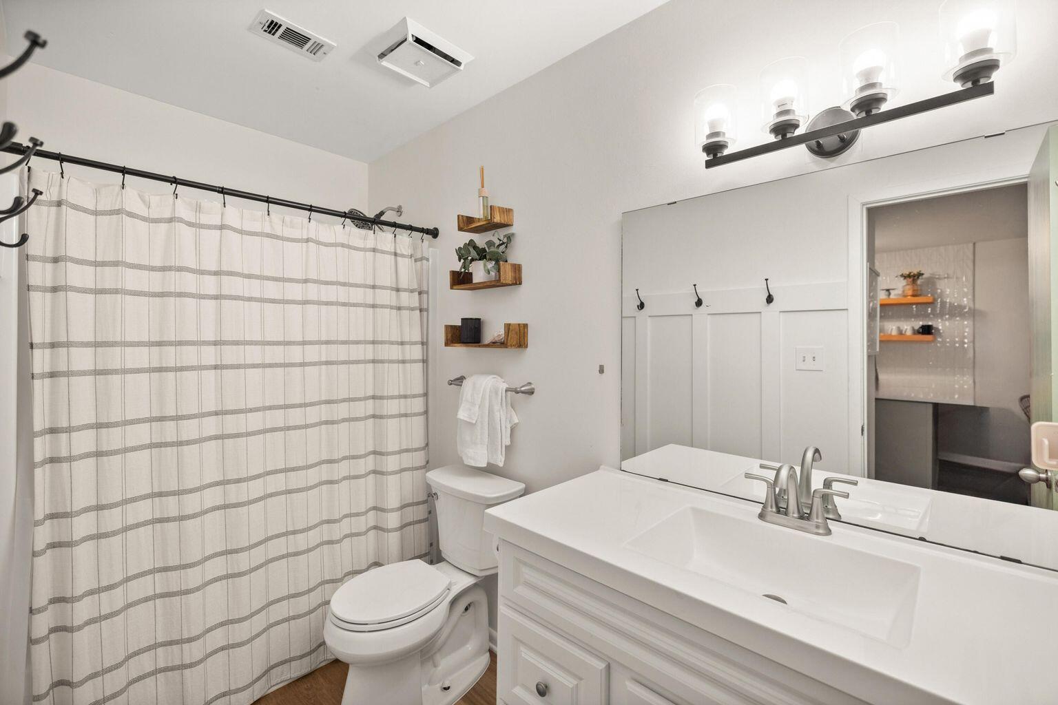 HIDDEN BEACH VILLAS CONDO - Residential