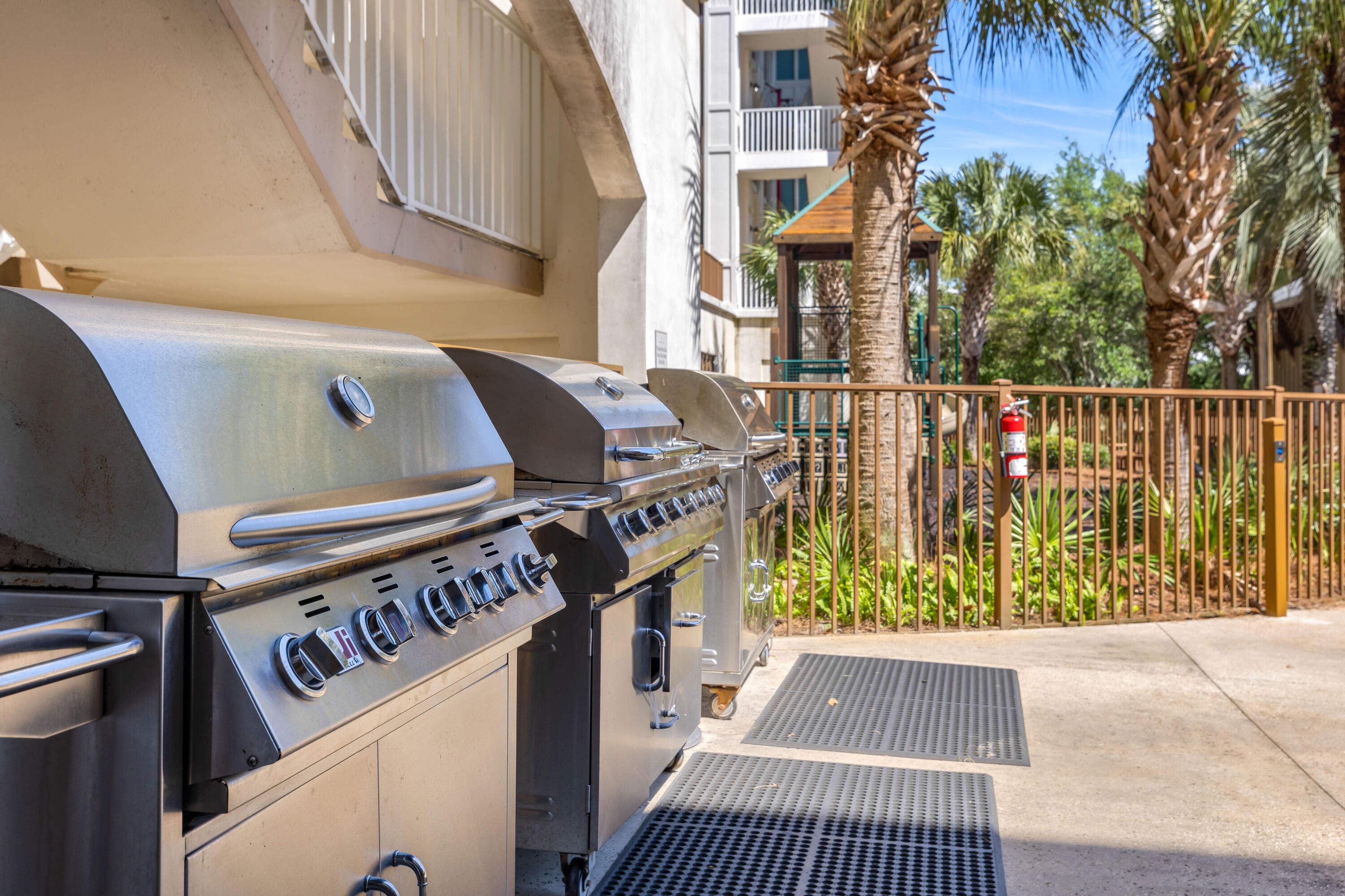 REDFISH VILLAGE - Residential