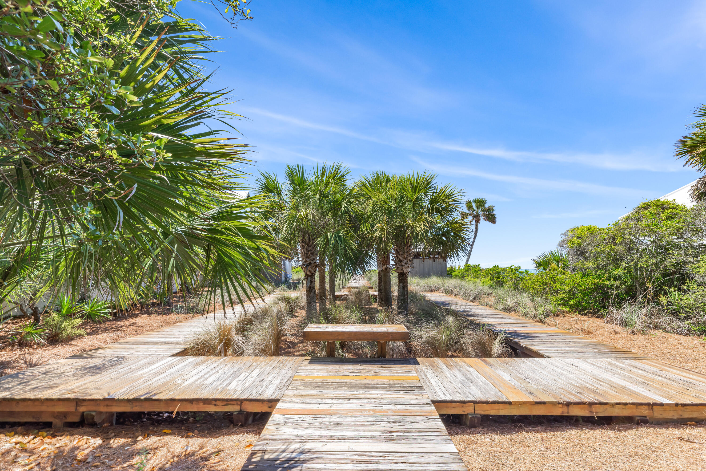 REDFISH VILLAGE - Residential