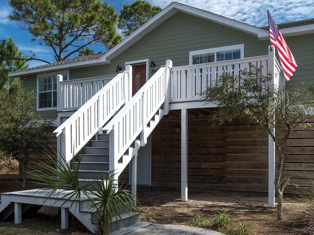 TOWN OF SANTA ROSA - Residential