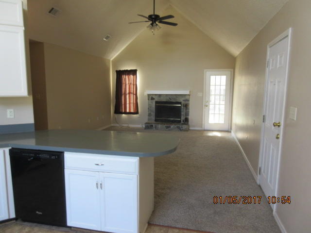 COUNTRYVIEW ESTATES - Residential Lease