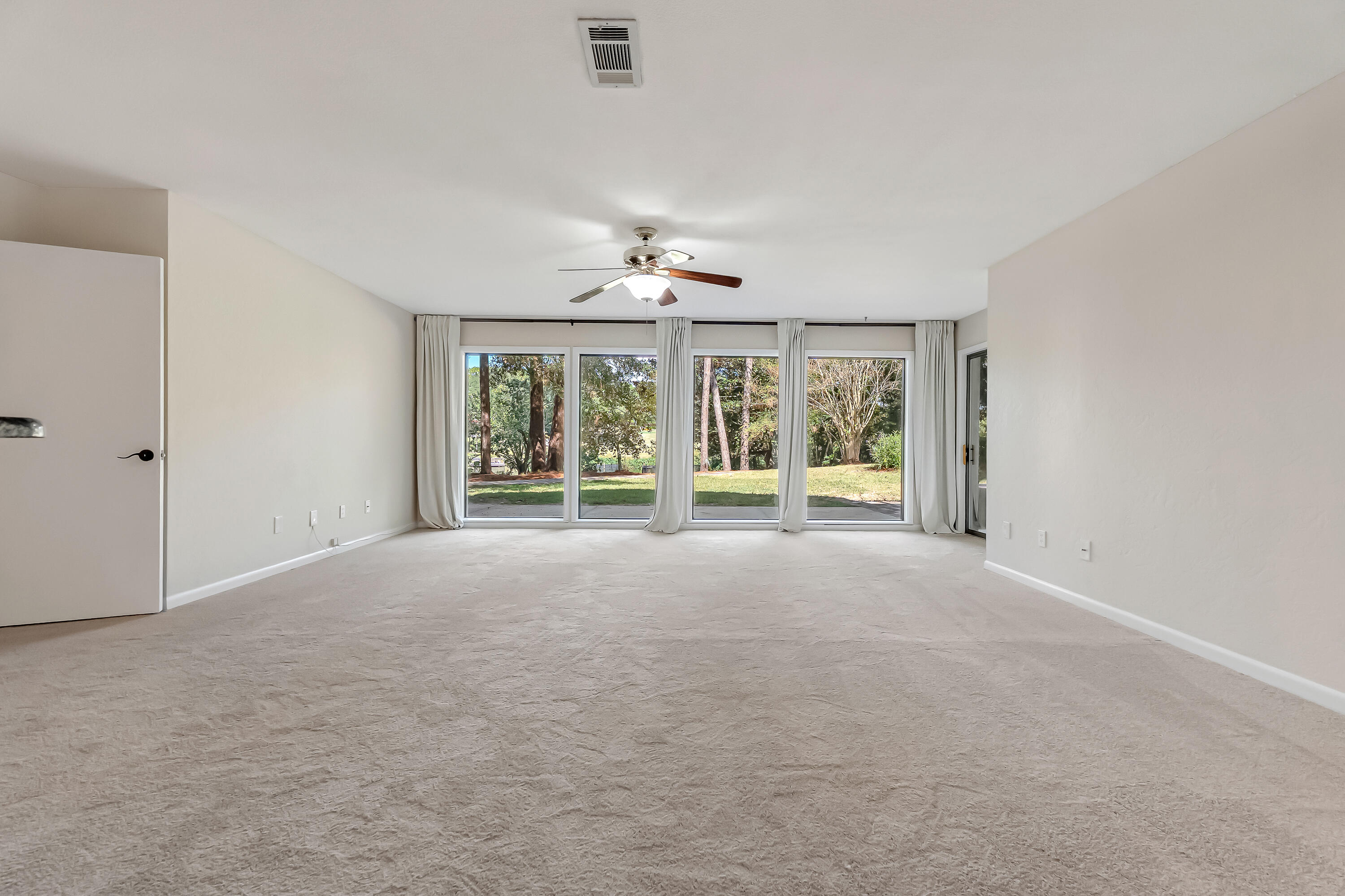 Rocky Bayou Cc Est 3 - Residential Lease