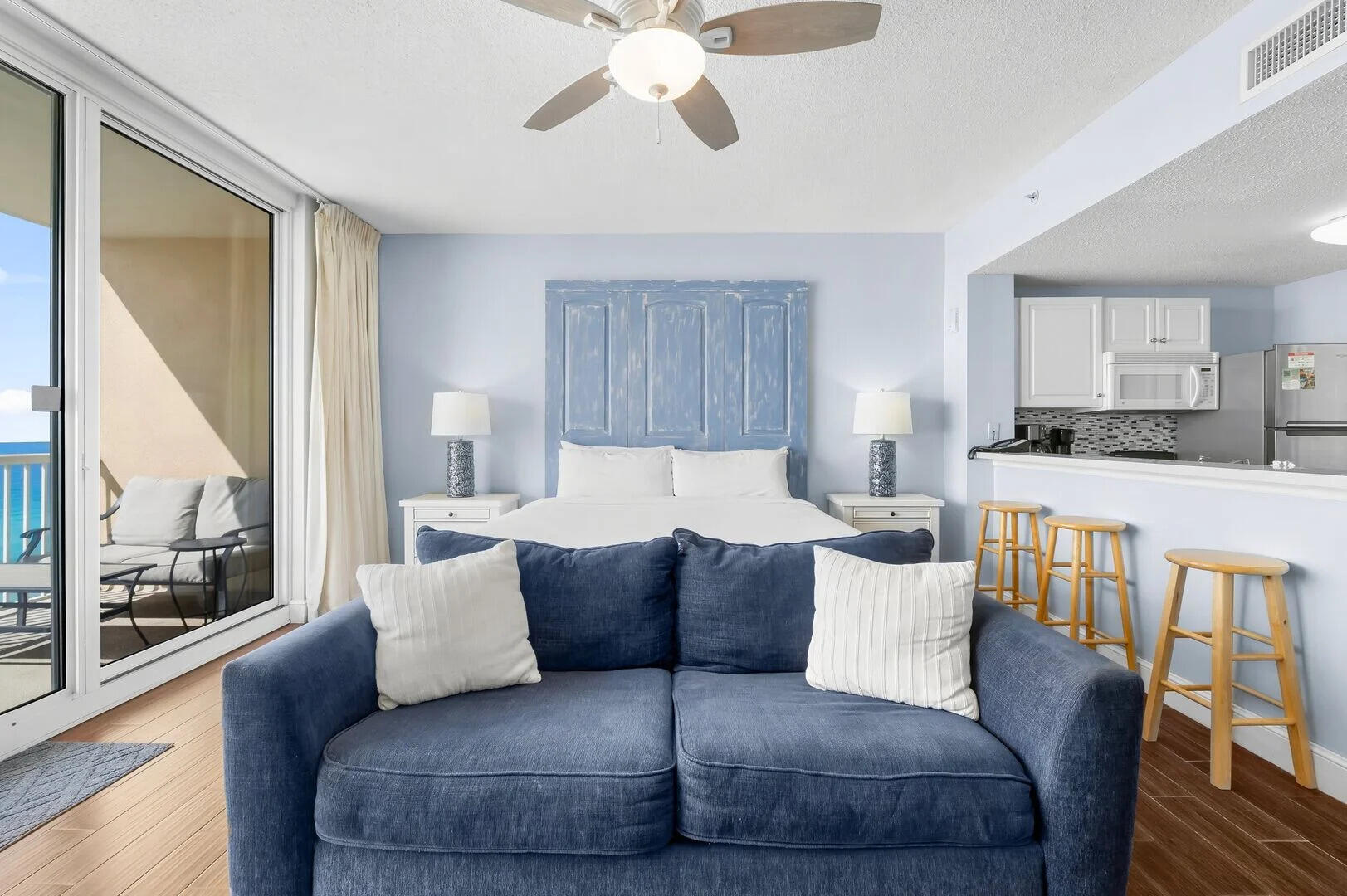MAJESTIC BEACH TOWERS I - Residential