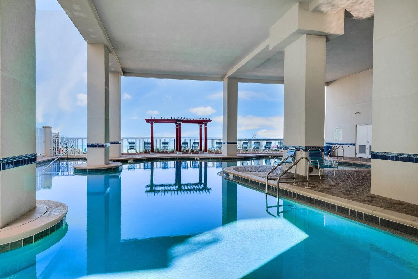 MAJESTIC BEACH TOWERS I - Residential
