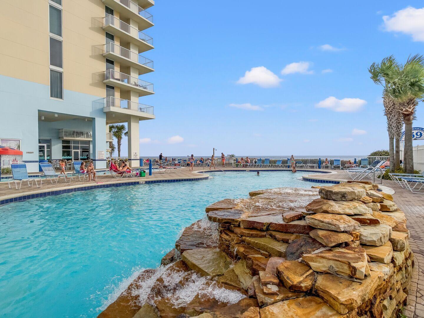 MAJESTIC BEACH TOWERS I - Residential