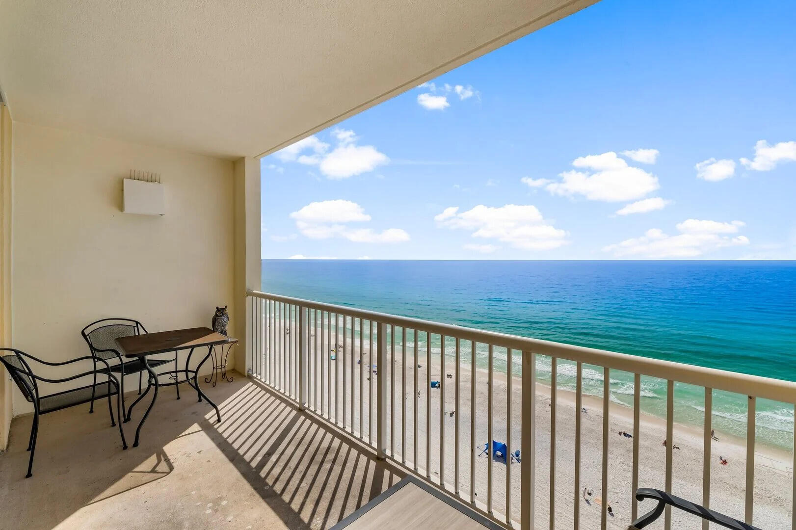 MAJESTIC BEACH TOWERS I - Residential