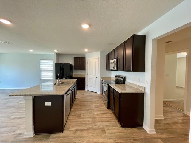 Redstone Commons - Residential Lease