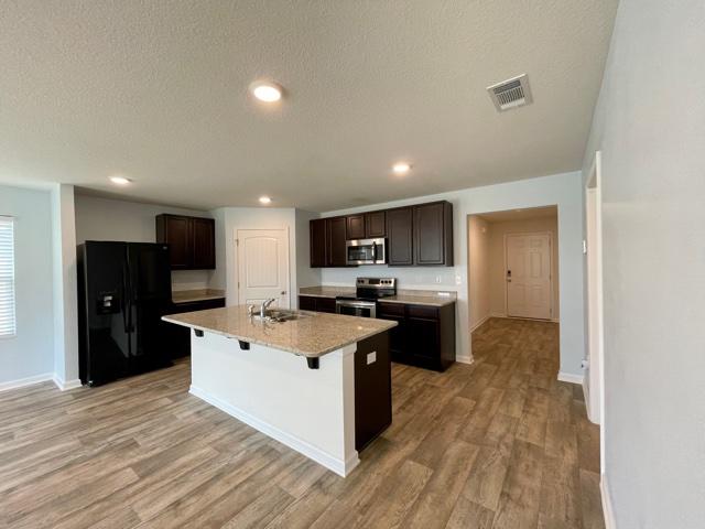 Redstone Commons - Residential Lease